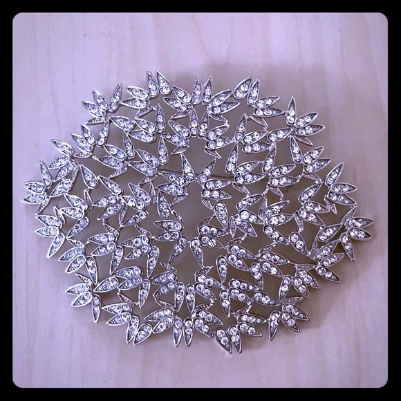 Unique Crystal Rhinestone Brooch - Picture 2 of 7